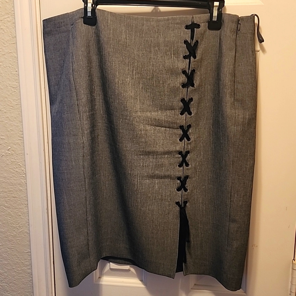 Lined skirt